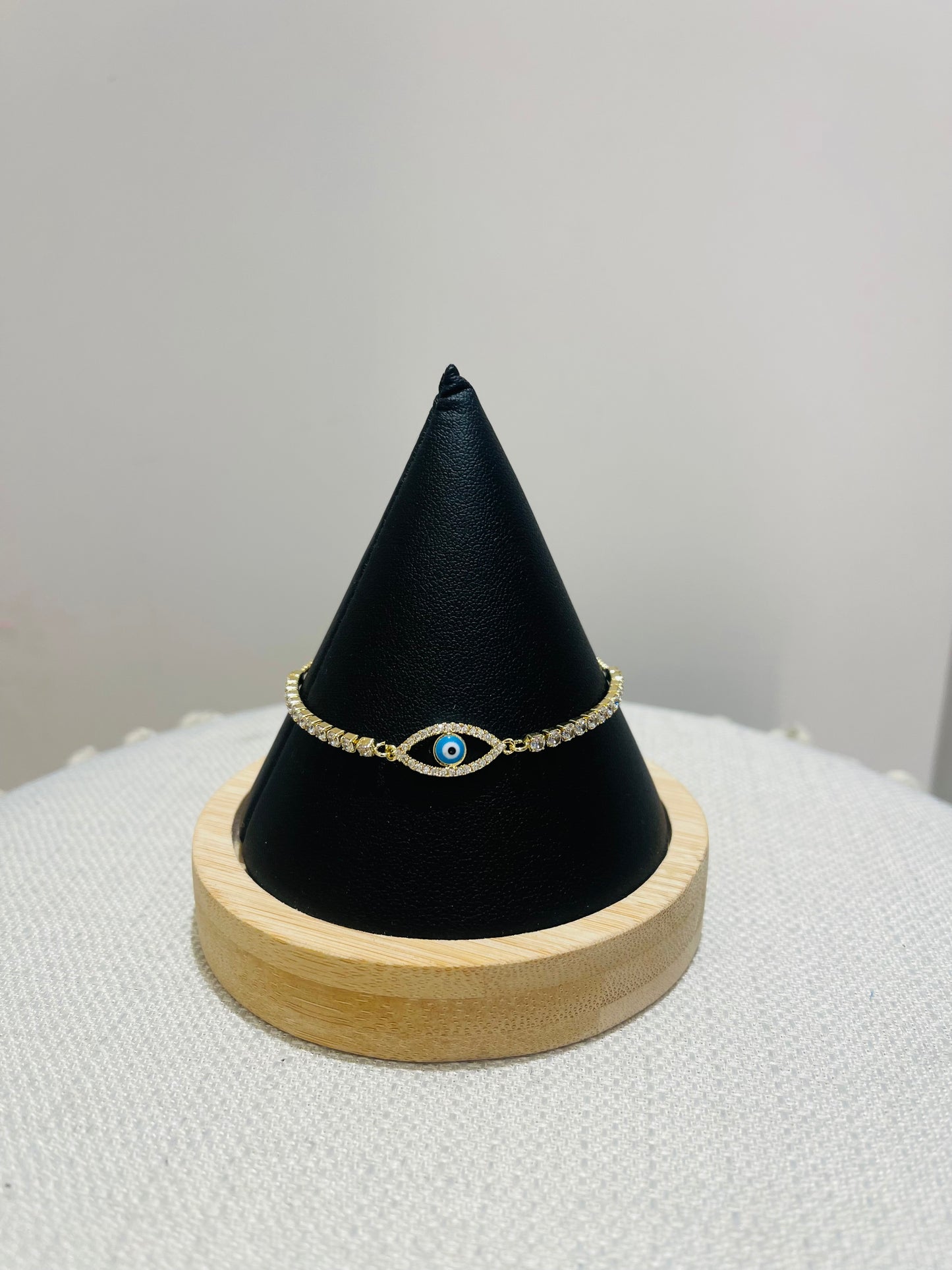 Adjustable Bracelet With Blue Eye.